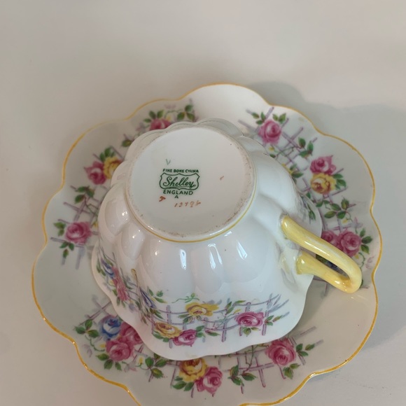 Vintage Shelley Tea Cup & Saucer Rose Trellis - Picture 4 of 11